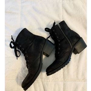 American Eagle Combat Boots in Black